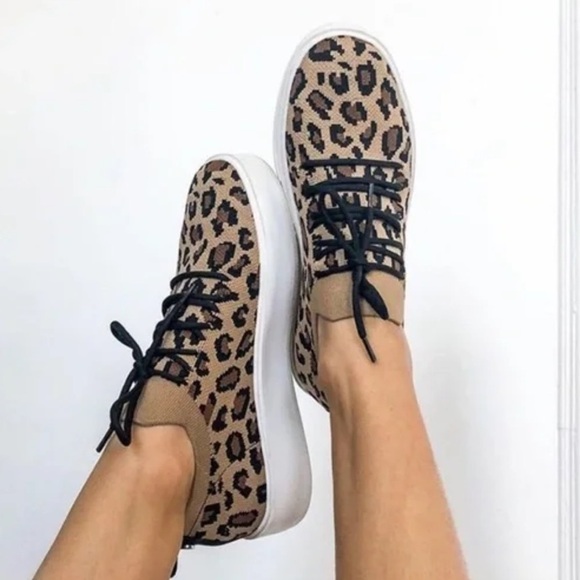 Steve Madden Brixie Platform Sneaker Size 9 - Picture 1 of 6